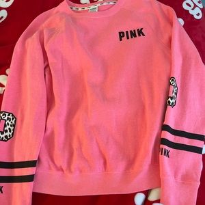 Vs pink cheetah sweatshirt medium